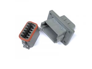 CONECTORES-MACHO-A-PANEL-DEUTSCH